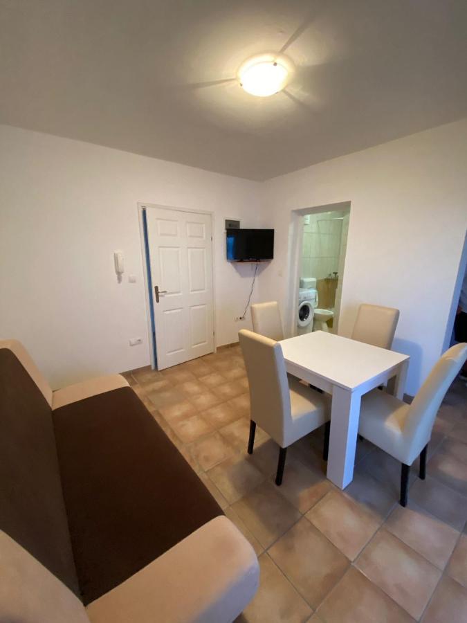 Apartments Dalmatia Sveti Petar  Exterior photo